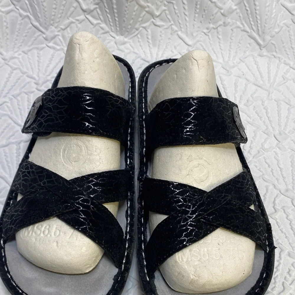 Alegria‎ Victoriah Lustrous Black Strappy Leather Chiappetta Slide Sandals comfy - Picture 6 of 14